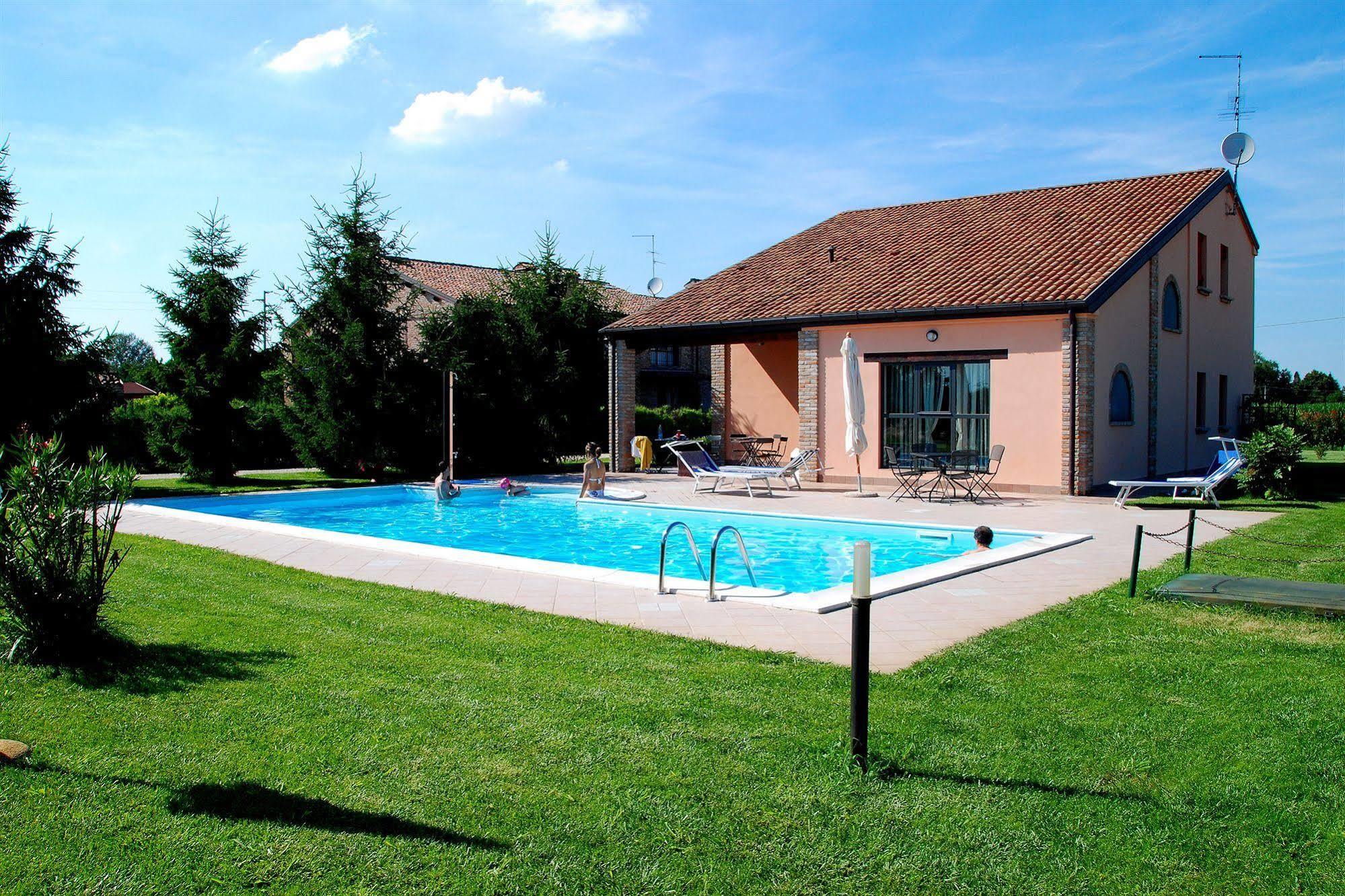 Agriturismo-R&B Corte Dei Gioghi Ferrare Extérieur photo